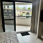 Apto Boulevard Side